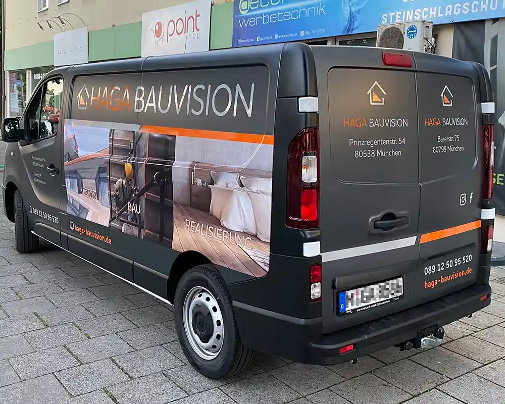 Werbung auf Transporter mit Digitaldruck und Beschriftungsfolien